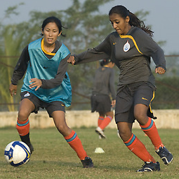 women football india bet